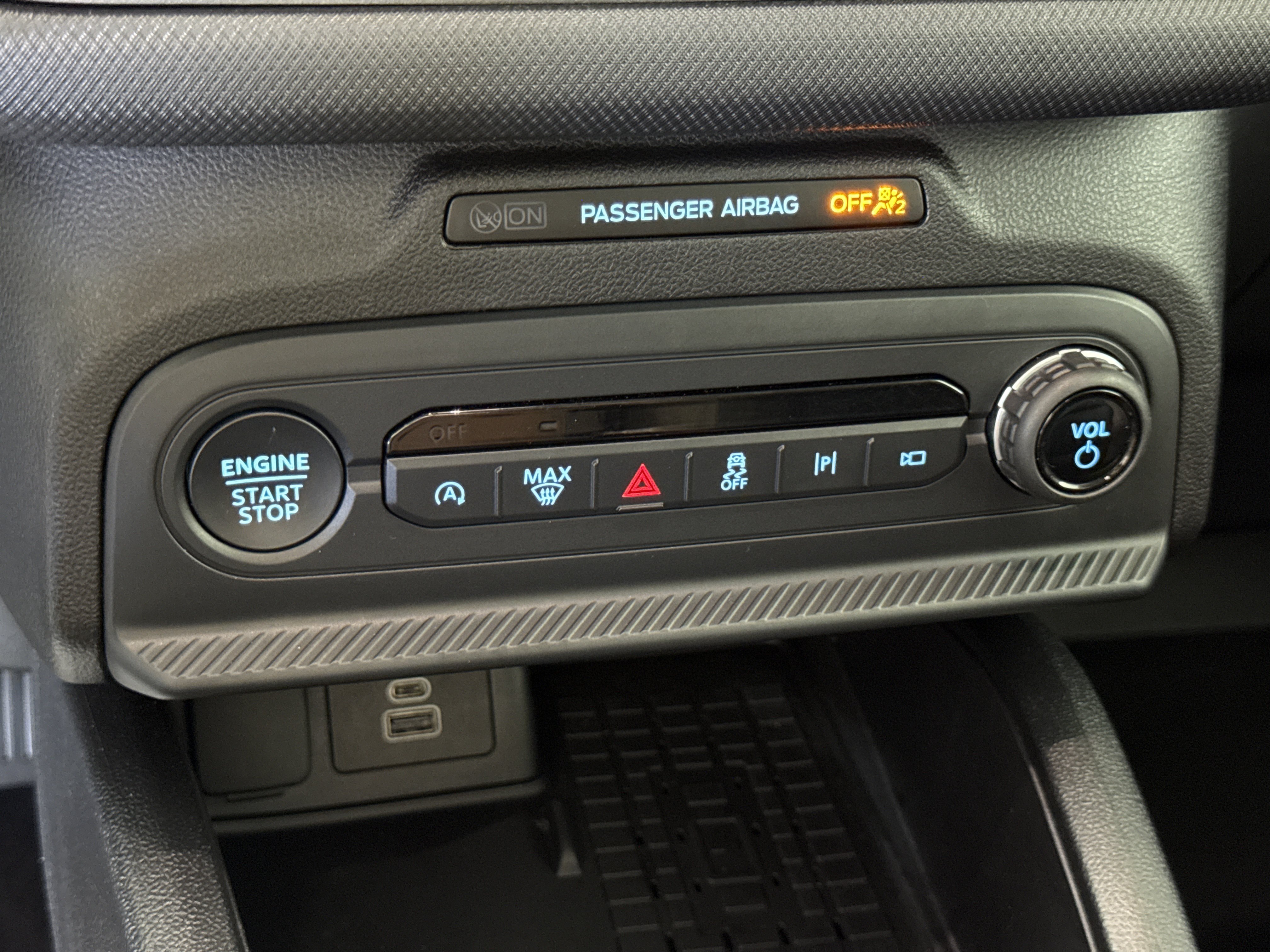 Certified 2025 Ford Bronco Sport Outer Banks w/ Outer Banks Tech Package+ AWD/4WD image 25