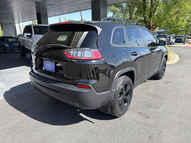 Used 2020 Jeep Cherokee Latitude Plus AWD/4WD image 10