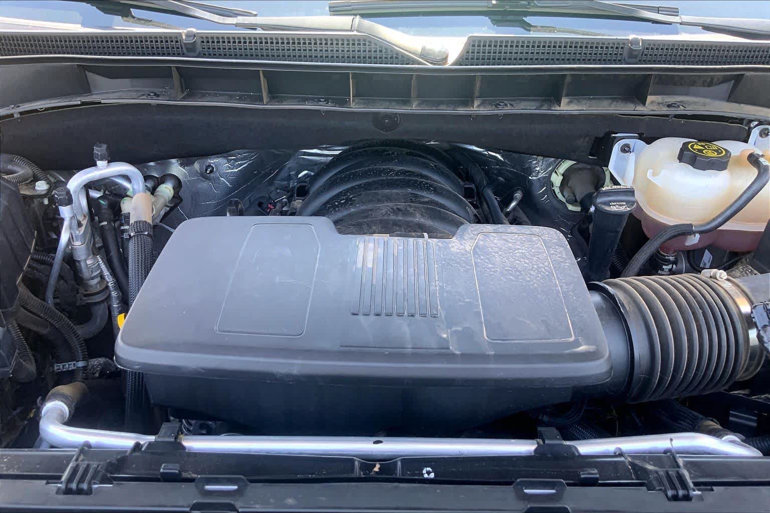 Used 2023 GMC Yukon XL Denali AWD/4WD image 32