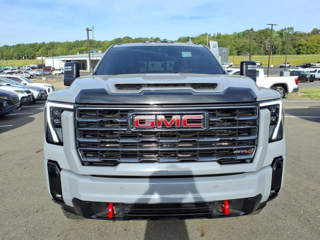 Used 2025 GMC Sierra 2500 AT4 w/ AT4 Premium Plus Package AWD/4WD image 6