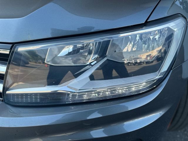 Used 2020 Volkswagen Tiguan S FWD image 9