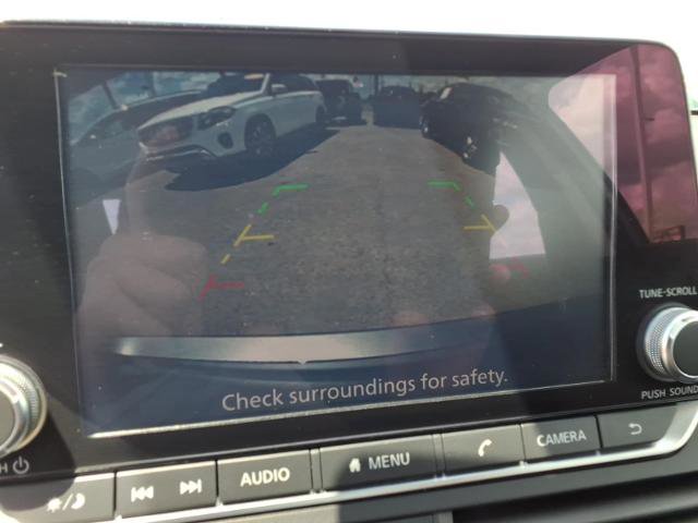 Used 2024 Nissan Altima 2.5 SV FWD image 12