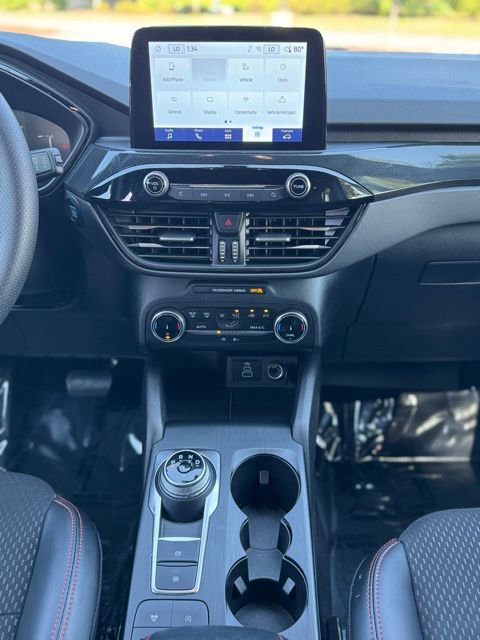 Certified 2025 Ford Escape ST-Line image 17