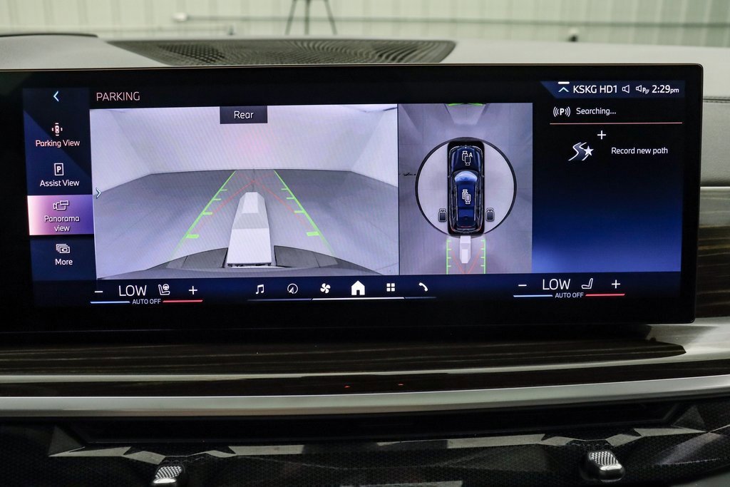 Used 2024 BMW X7 xDrive40i w/ Premium Package image 21