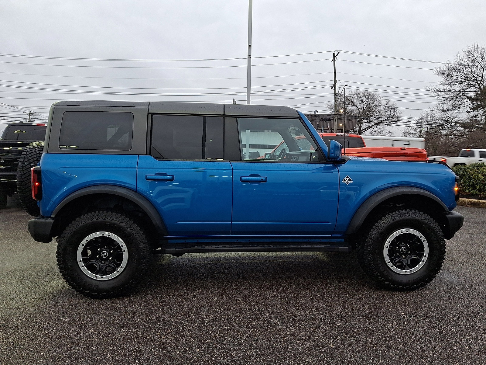 Certified 2023 Ford Bronco Outer Banks w/ Sasquatch Package image 9