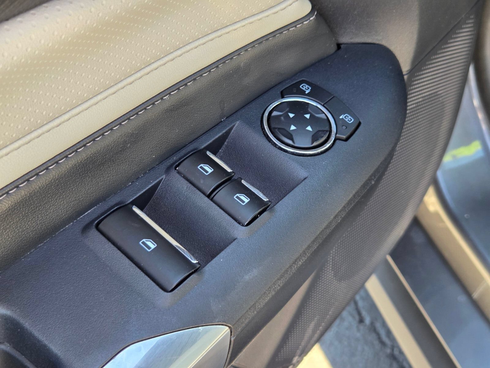 Certified 2024 Ford Mustang Premium RWD image 18