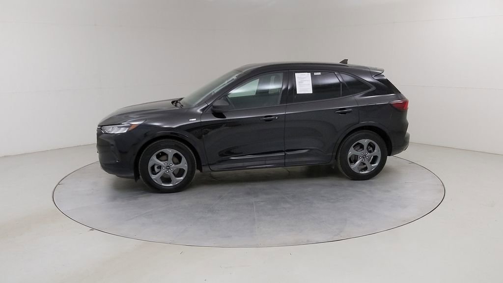 Certified 2024 Ford Escape ST-Line w/ Cold Weather Package FWD image 18