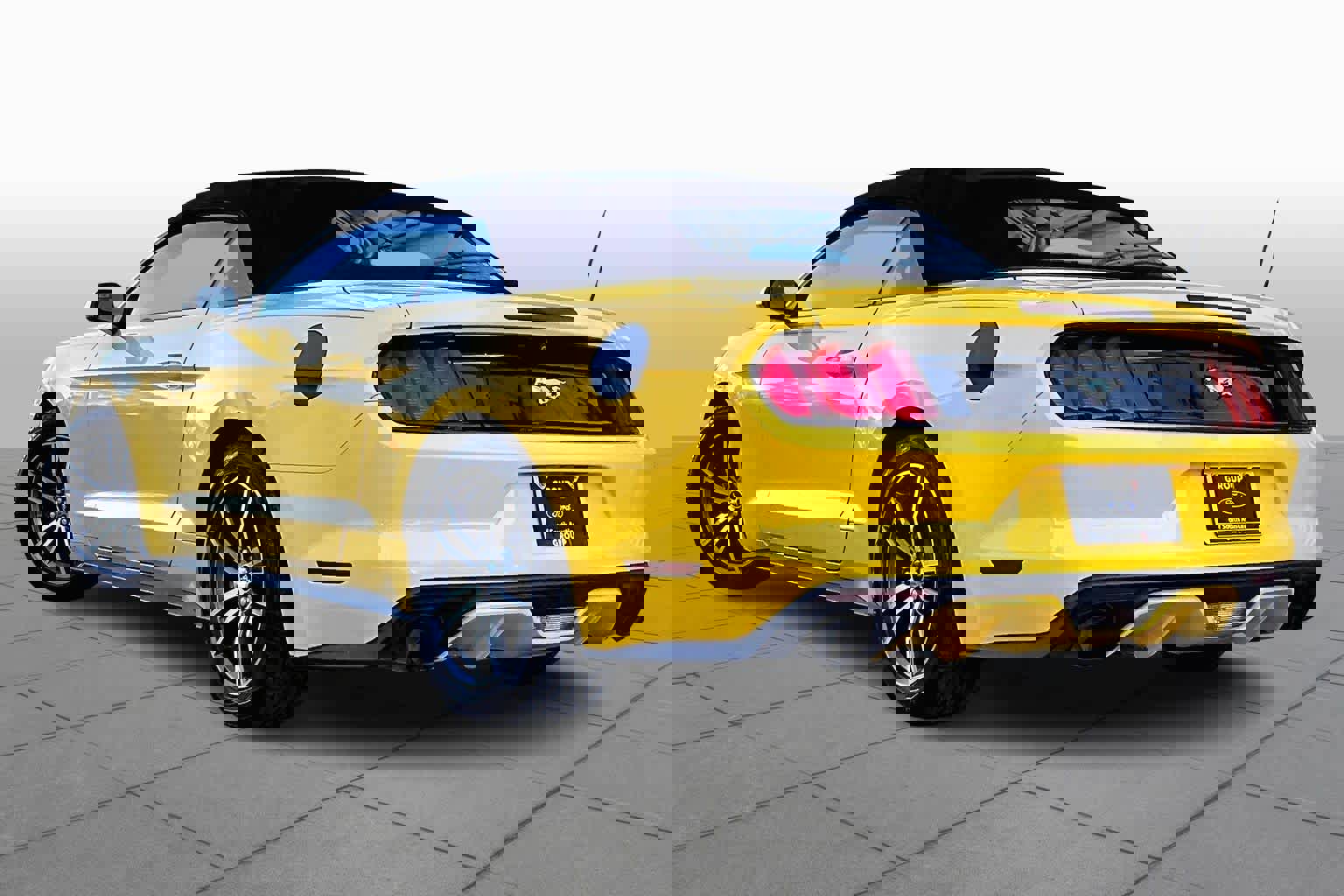 Certified 2017 Ford Mustang Premium image 10