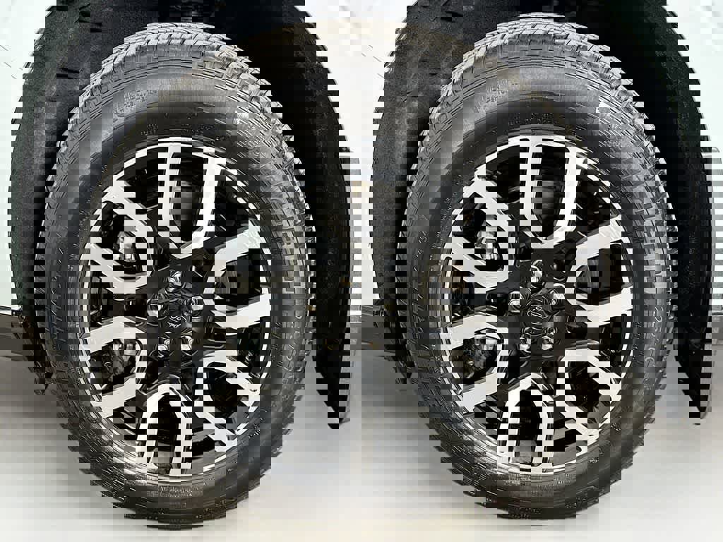 Certified 2024 Ford Maverick Lariat w/ 4K Tow Package image 11