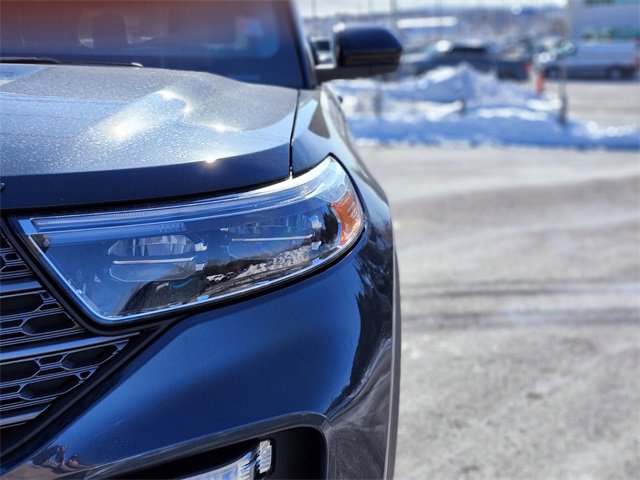 Certified 2022 Ford Explorer XLT w/ Equipment Group 202A image 10