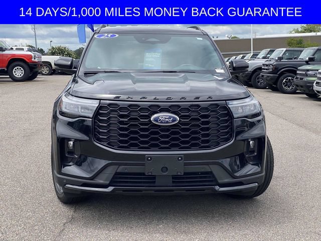 Certified 2025 Ford Explorer ST-Line w/ ST-Line Street Pack AWD/4WD image 28