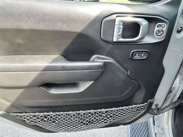 Used 2022 Jeep Wrangler Sport AWD/4WD image 16