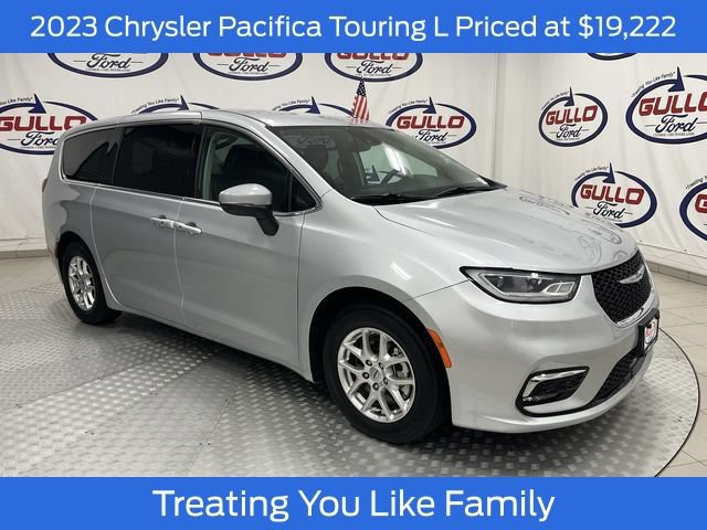 Used 2023 Chrysler Pacifica Touring-L