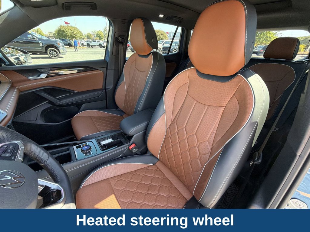 Used 2025 Volkswagen Tiguan SEL R-Line AWD/4WD image 11