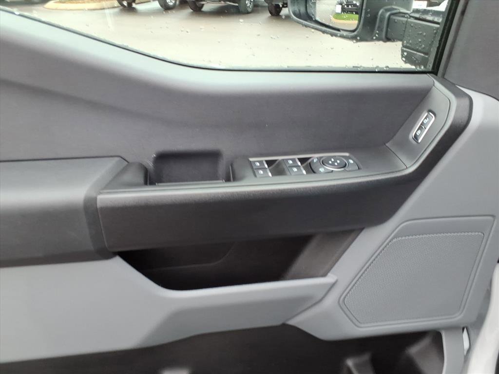 Certified 2025 Ford F250 XL w/ FX4 Off-Road Package image 11