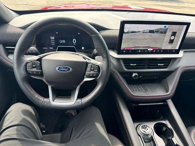 Certified 2025 Ford Explorer ST-Line w/ Premium Package image 10