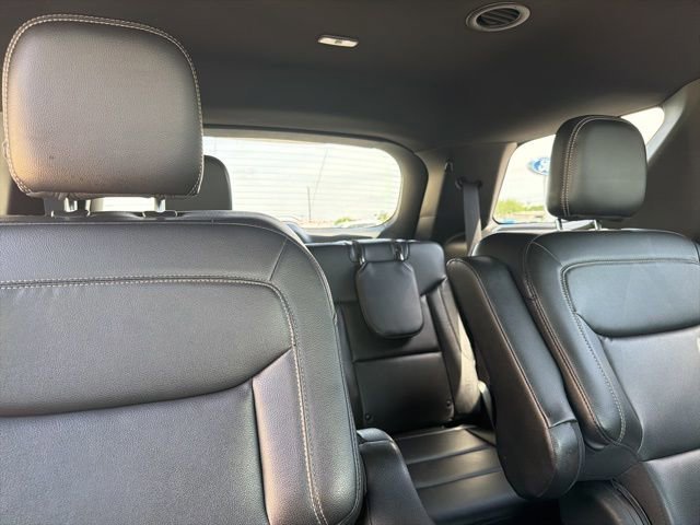 Certified 2020 Ford Explorer XLT w/ Equipment Group 202A AWD/4WD image 19