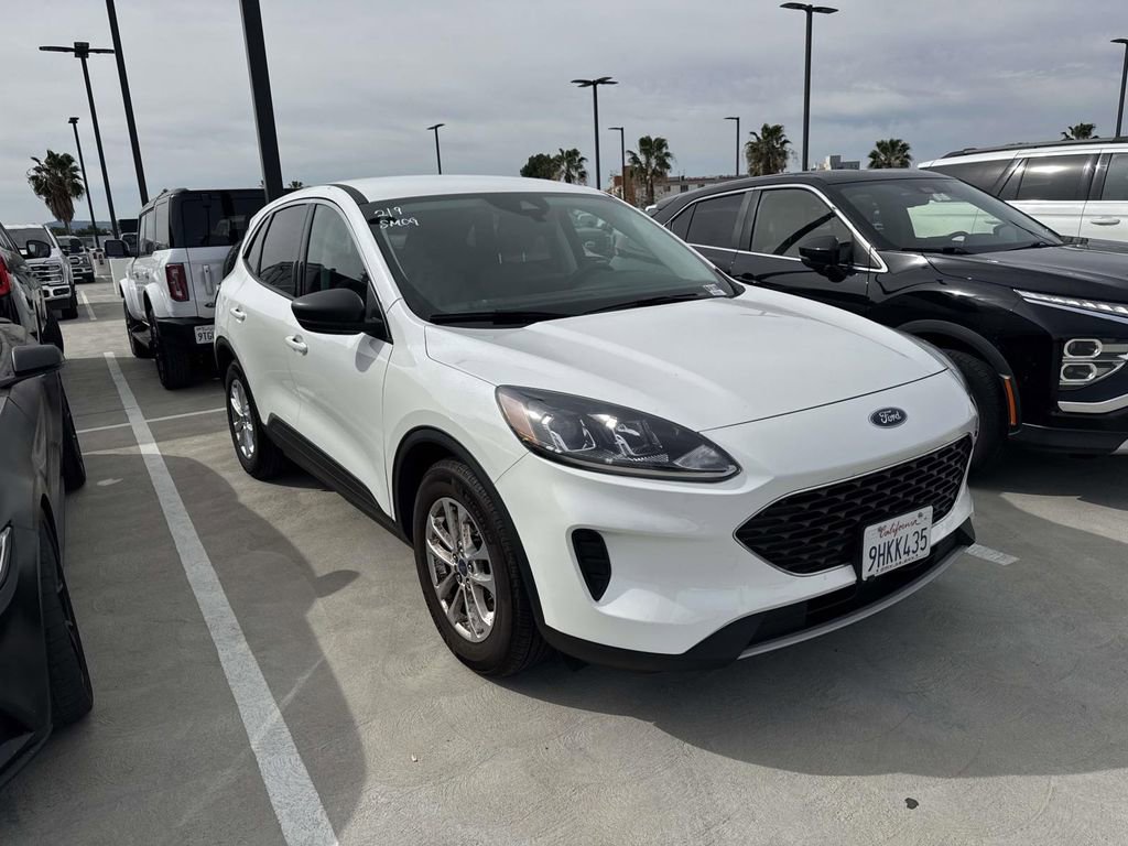 Certified 2022 Ford Escape SE image 12