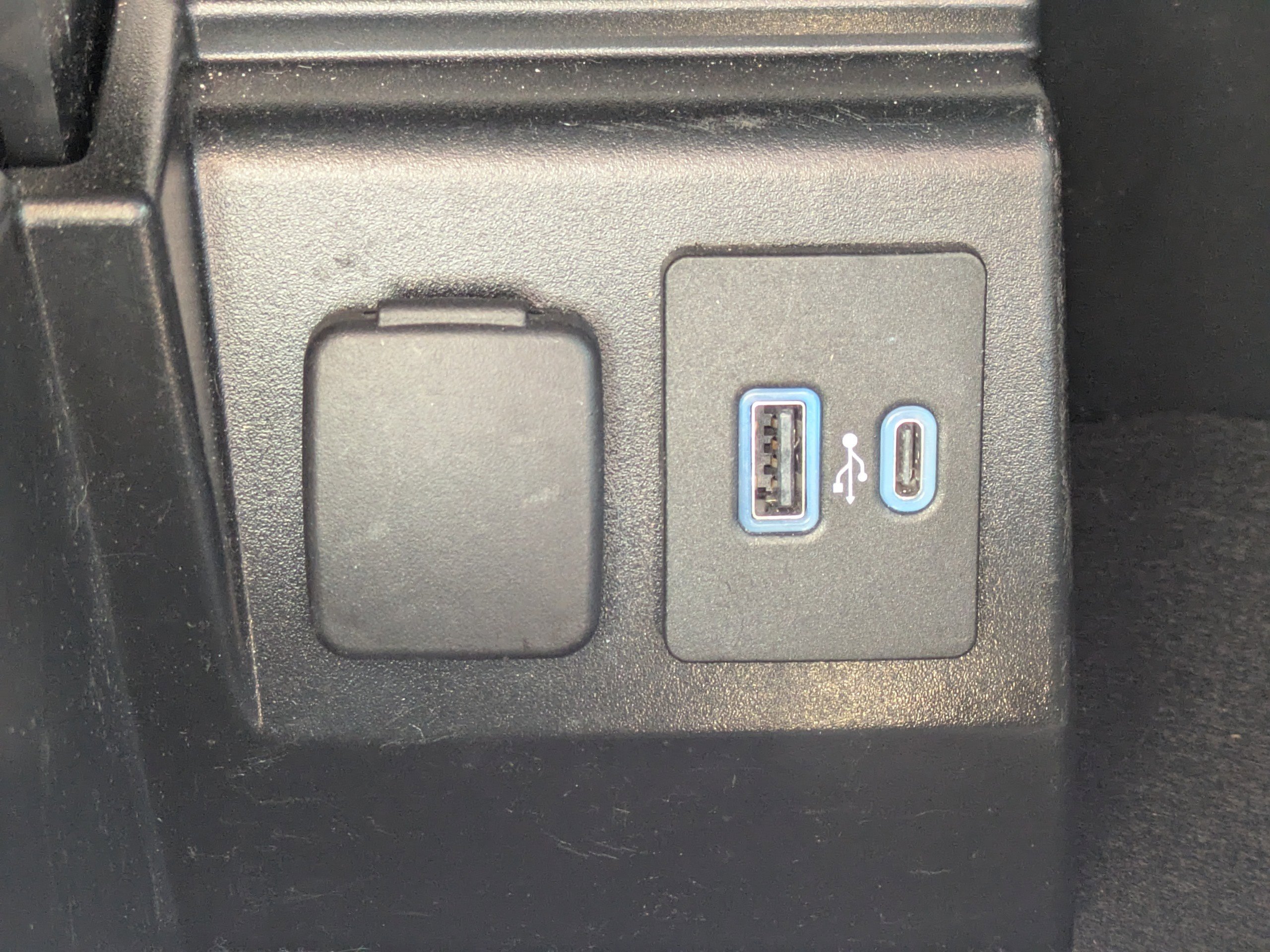 Certified 2023 Ford Explorer ST w/ Equipment Group 401A AWD/4WD image 28