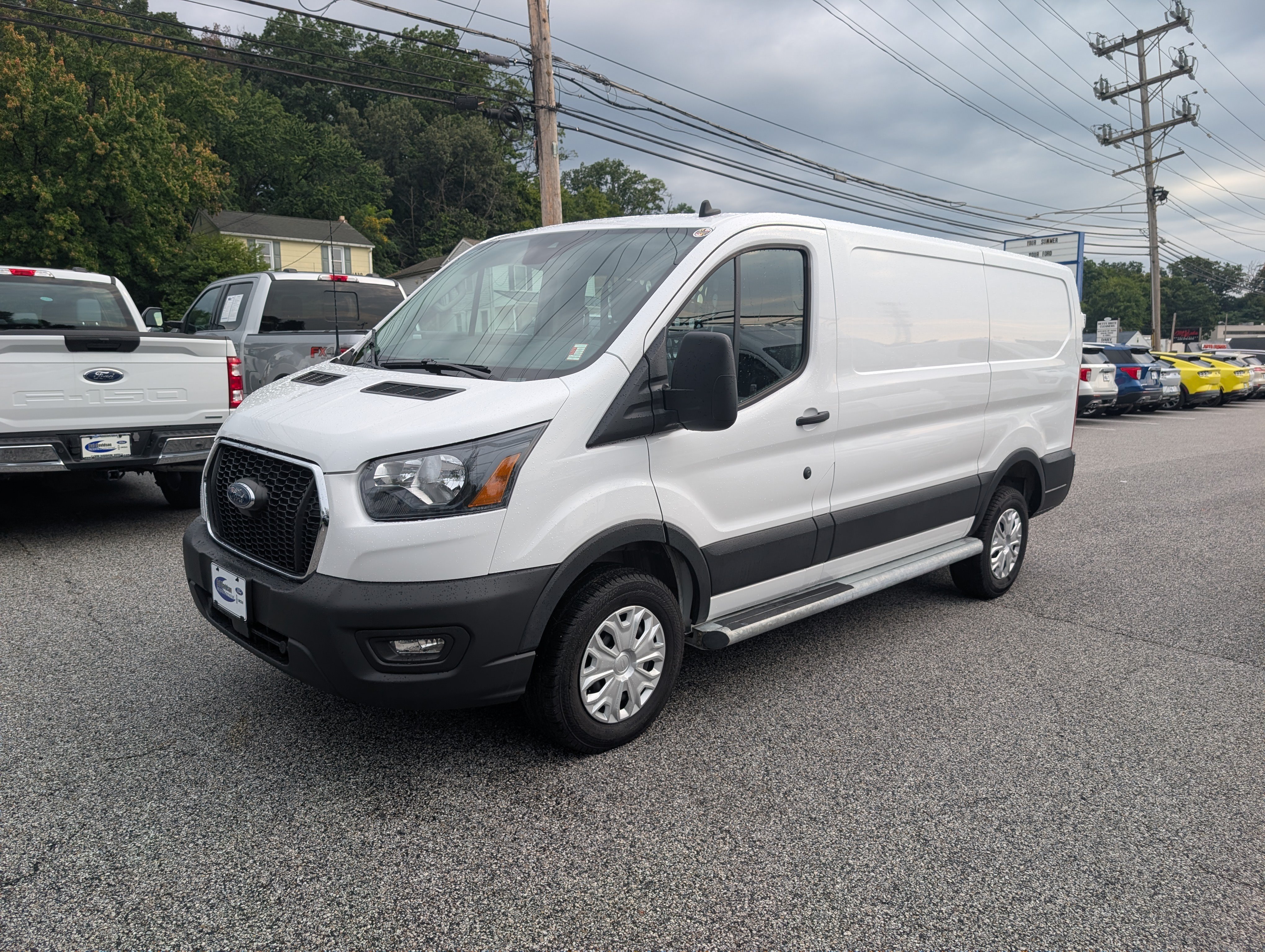 Certified 2025 Ford Transit 250 Low Roof w/ Exterior Upgrade Package RWD image 2