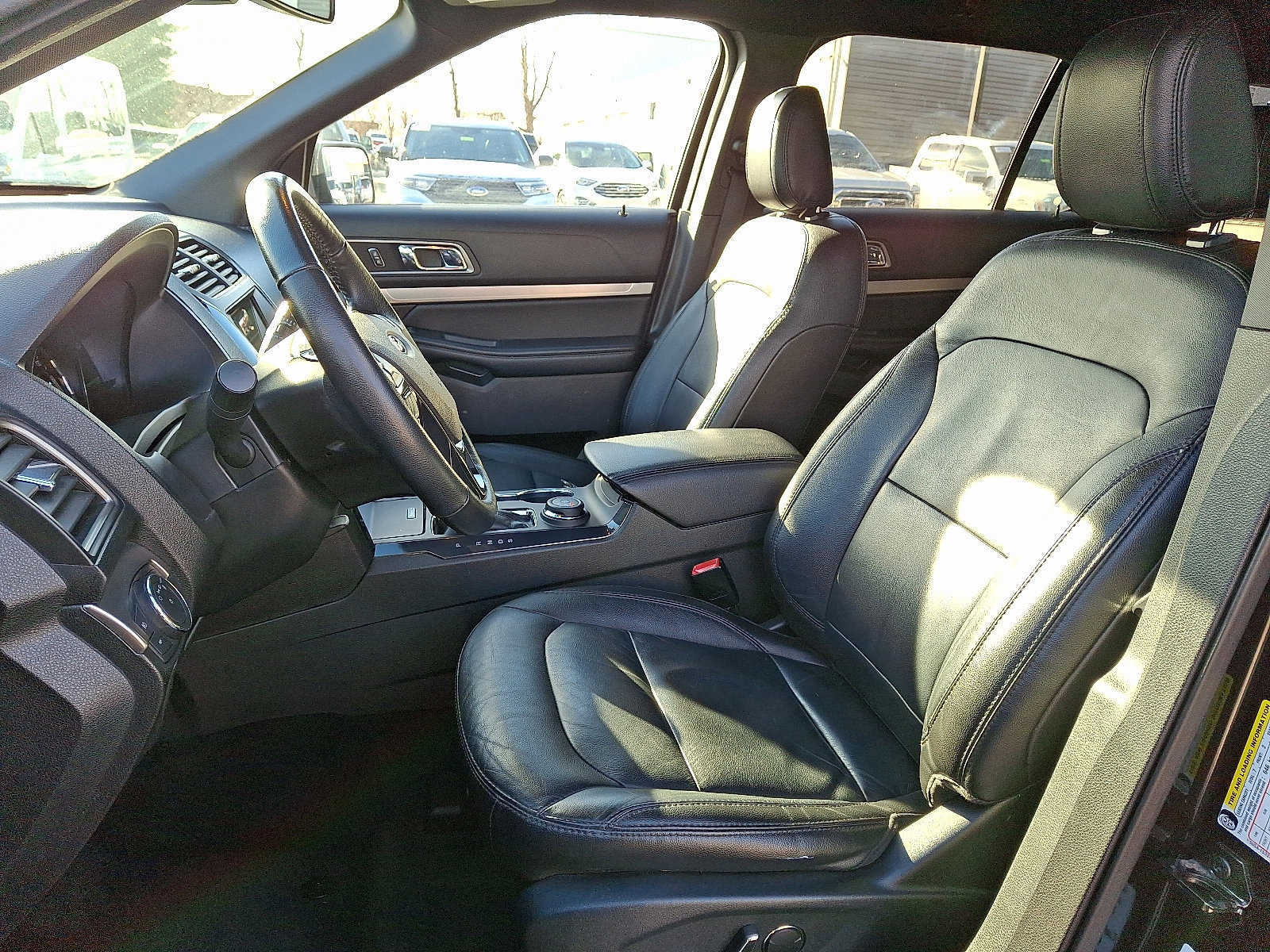 Certified 2018 Ford Explorer XLT w/ Equipment Group 202A image 16