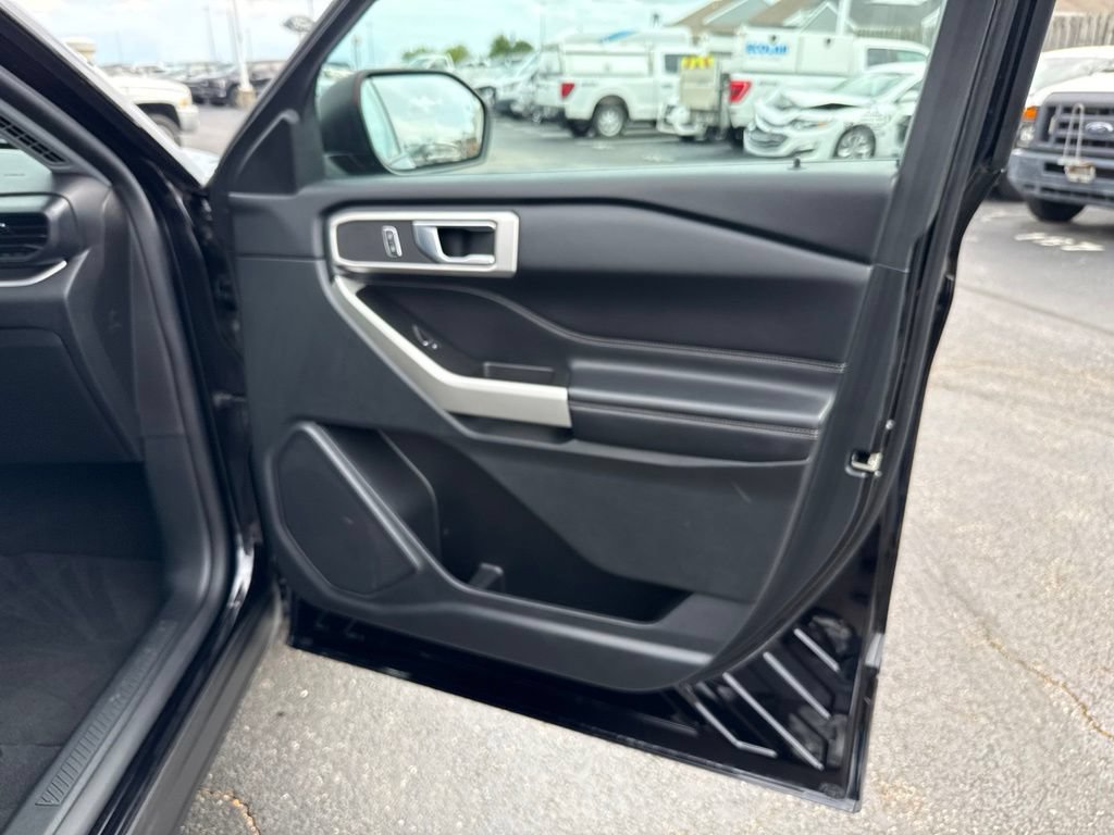 Certified 2021 Ford Explorer XLT AWD/4WD image 39