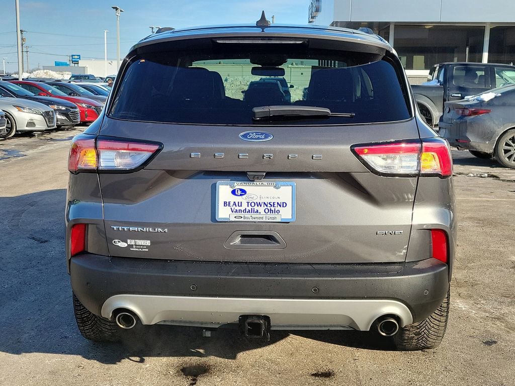 Certified 2022 Ford Escape Titanium w/ Class II Trailer Tow Package image 4