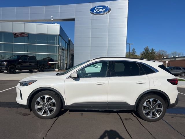 Certified 2023 Ford Escape Platinum AWD/4WD image 8