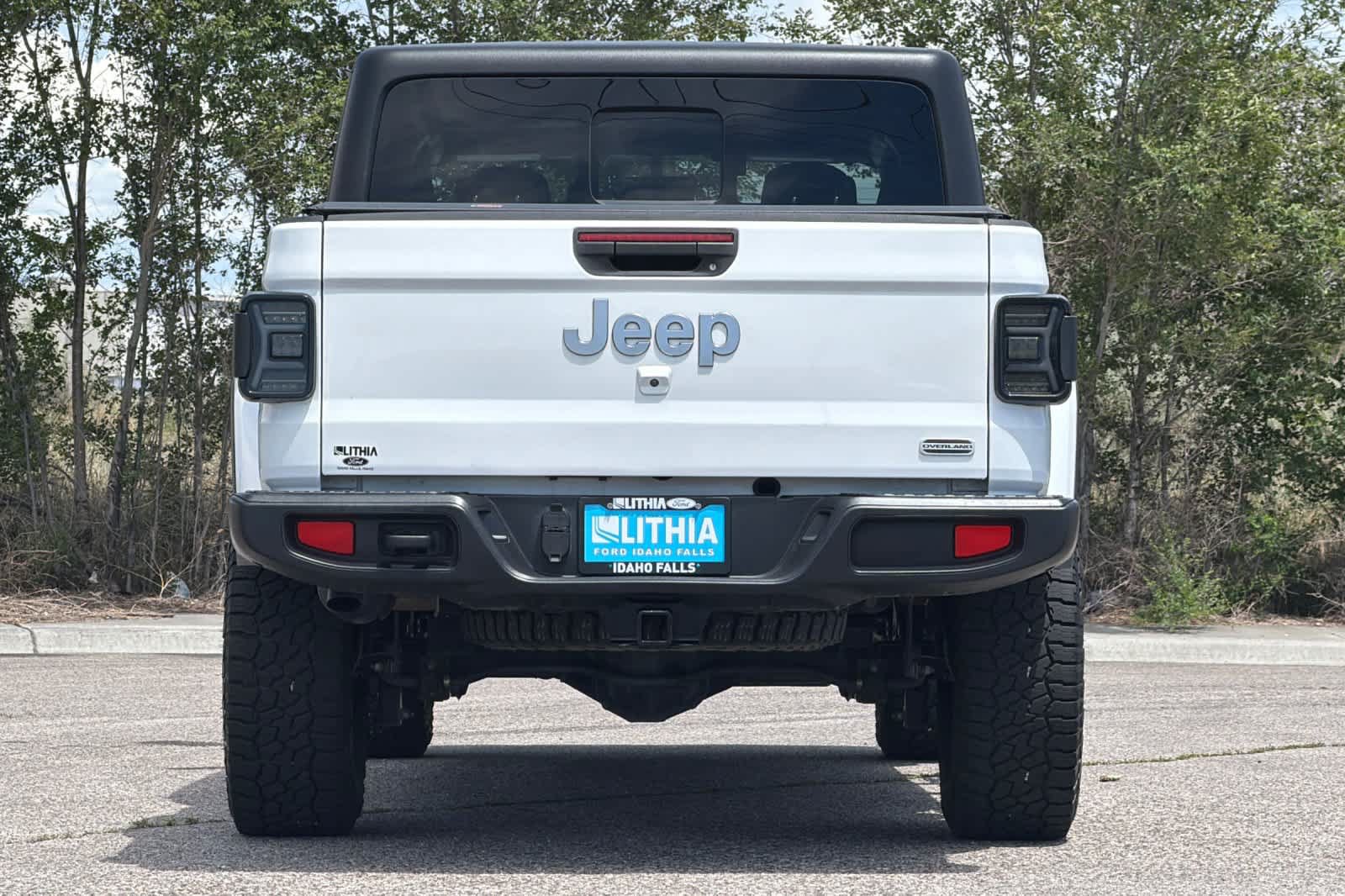 Used 2020 Jeep Gladiator Overland AWD/4WD image 7
