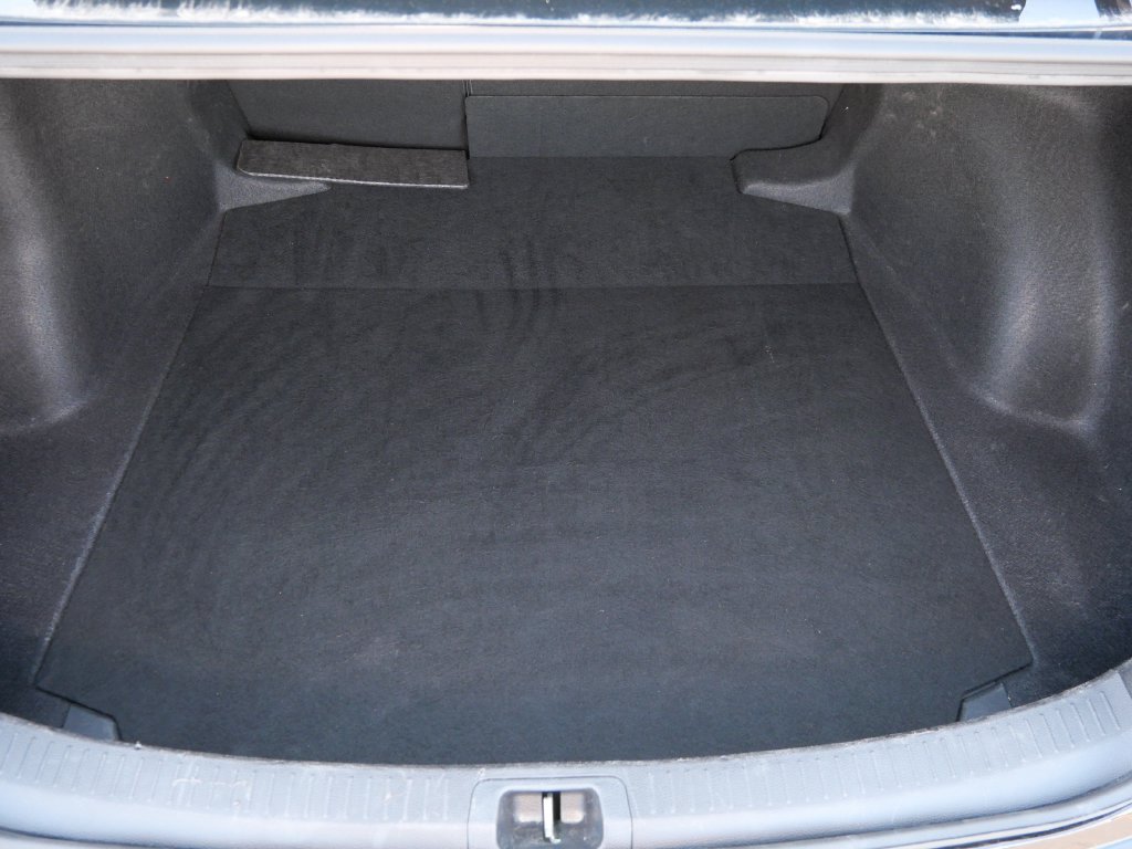 Used 2025 Toyota Corolla LE FWD image 13