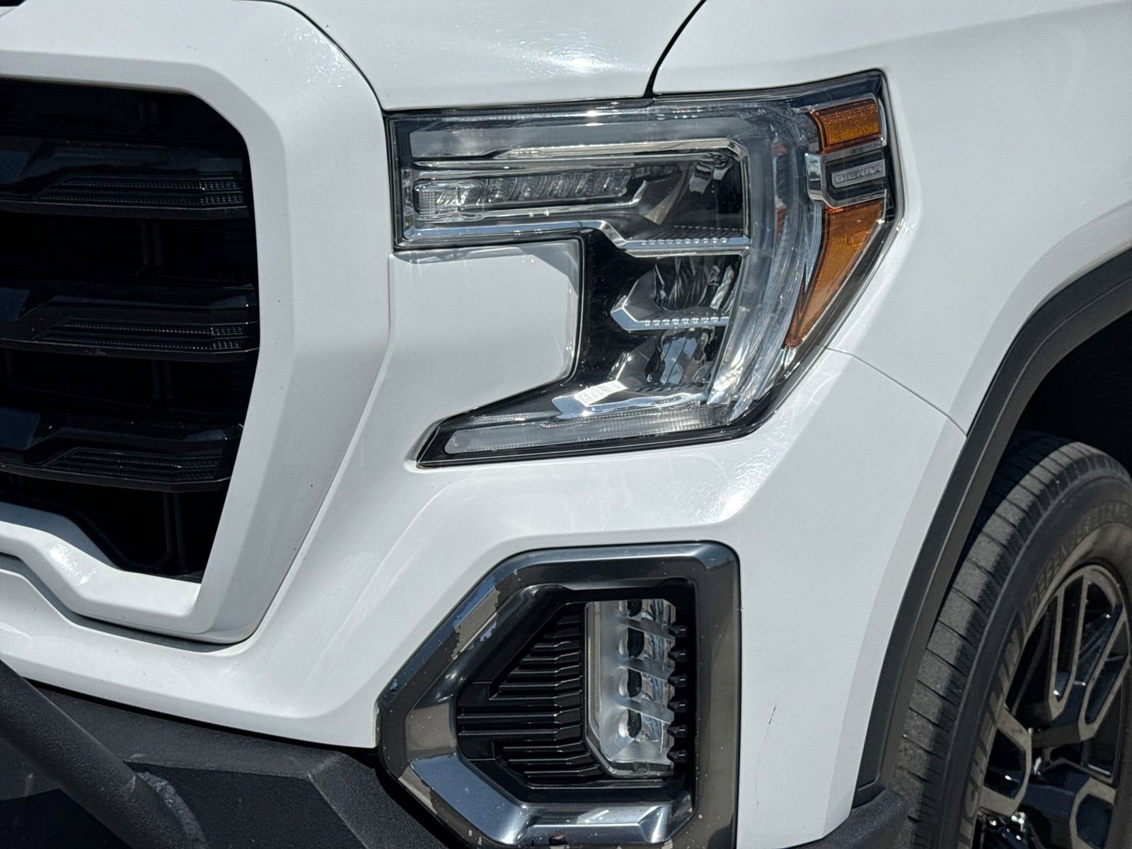 Used 2020 GMC Sierra 1500 AT4 w/ AT4 Premium Package AWD/4WD image 13
