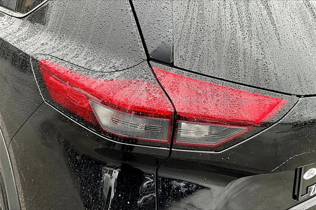 Used 2024 Nissan Rogue SV image 28