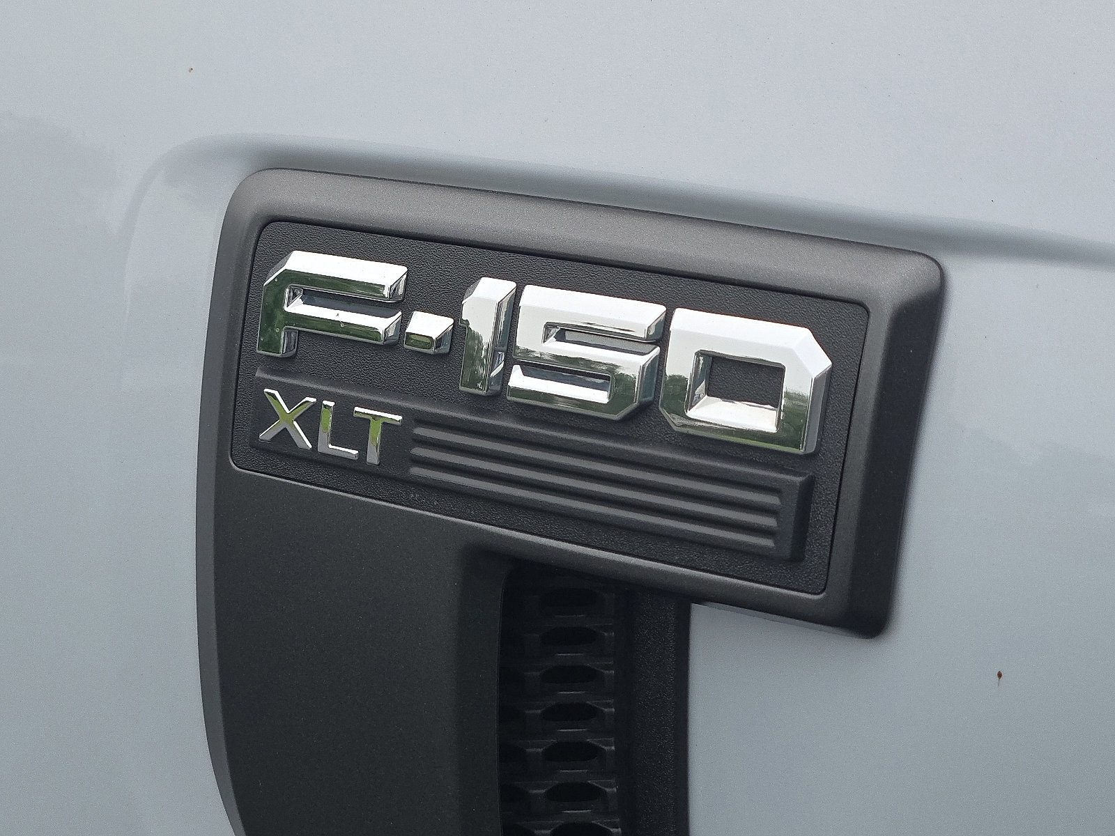 Certified 2022 Ford F150 XLT w/ Equipment Group 302A High image 13