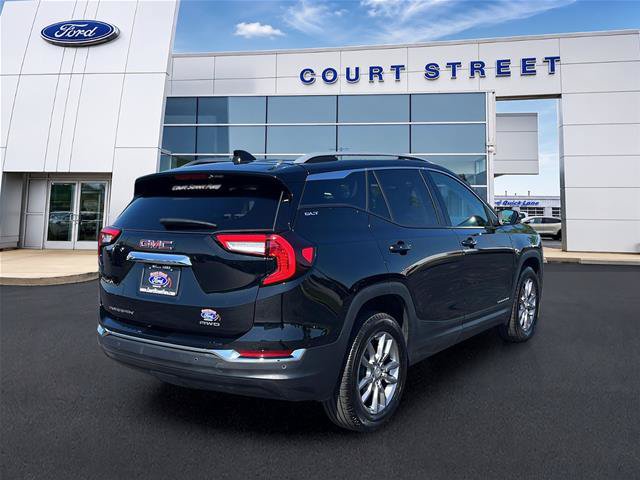 Used 2024 GMC Terrain SLT w/ Tech Package AWD/4WD image 5