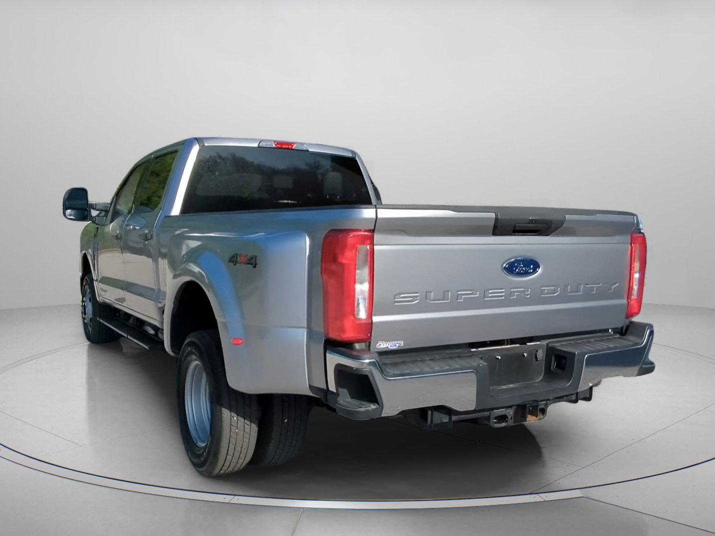 Certified 2024 Ford F350 XLT AWD/4WD image 22