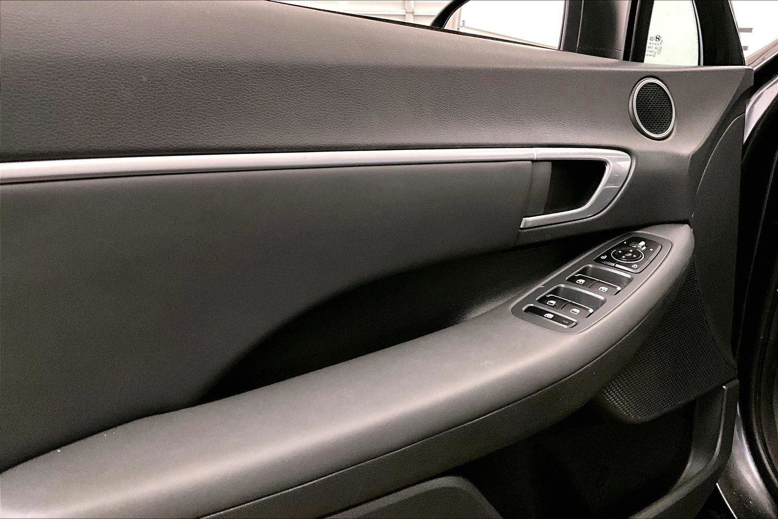 Used 2020 Hyundai Sonata SEL w/ Convenience Package image 22