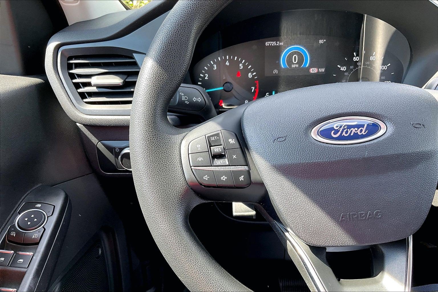 Certified 2021 Ford Escape SE AWD/4WD image 18