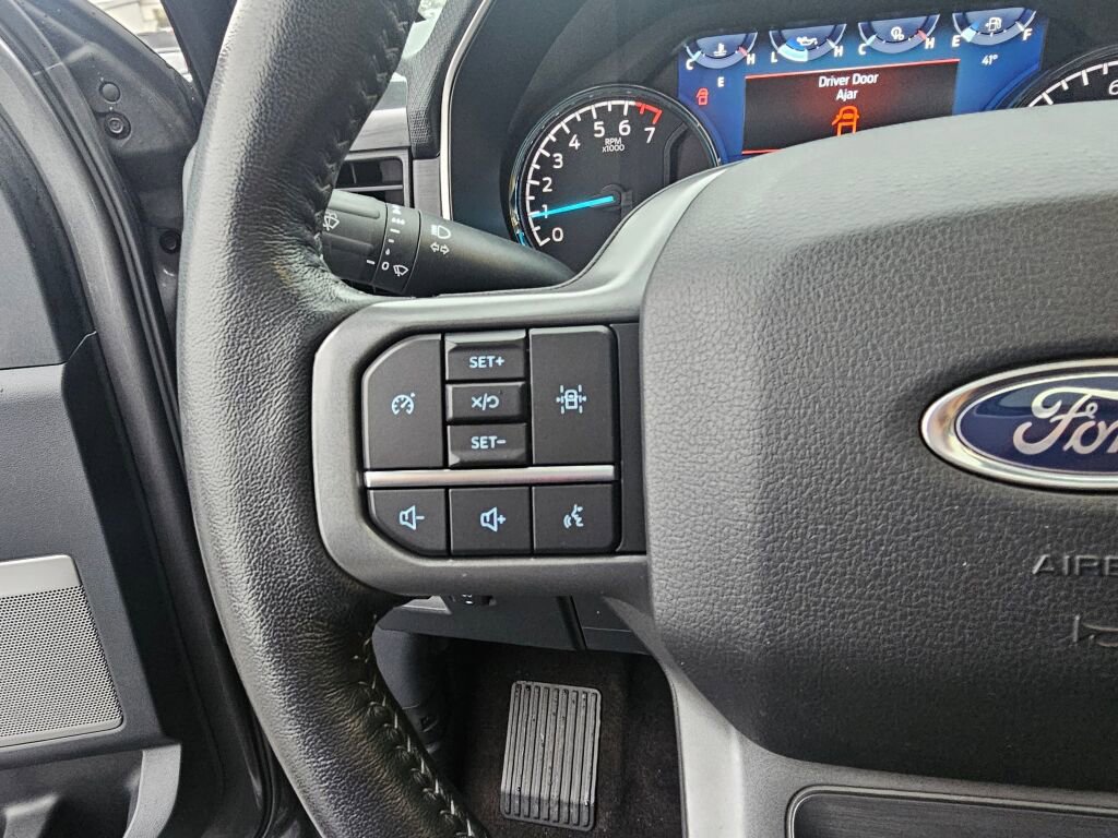 Certified 2022 Ford F150 XLT w/ Equipment Group 302A High image 30