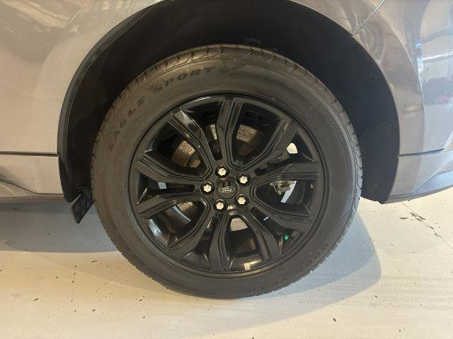 Certified 2022 Ford Edge SE w/ Black Appearance Package AWD/4WD image 9