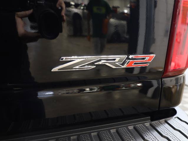 Used 2024 Chevrolet Silverado 2500 ZR2 w/ Technology Package AWD/4WD image 21
