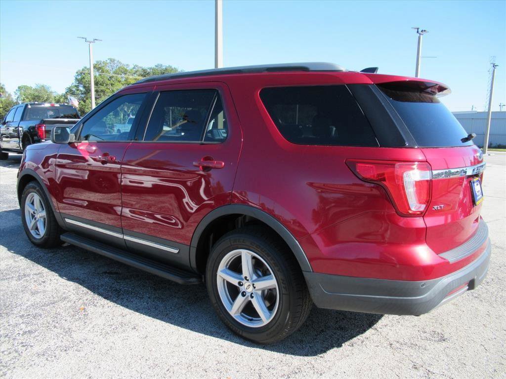 Certified 2019 Ford Explorer XLT image 2