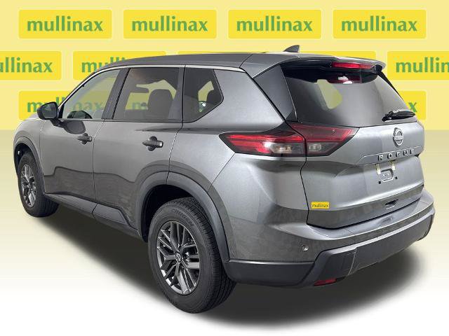 Used 2024 Nissan Rogue S FWD image 11
