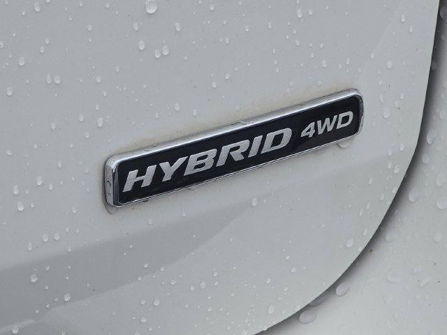 Certified 2022 Ford Explorer Limited w/ Hybrid Equipment Group 310A AWD/4WD image 6