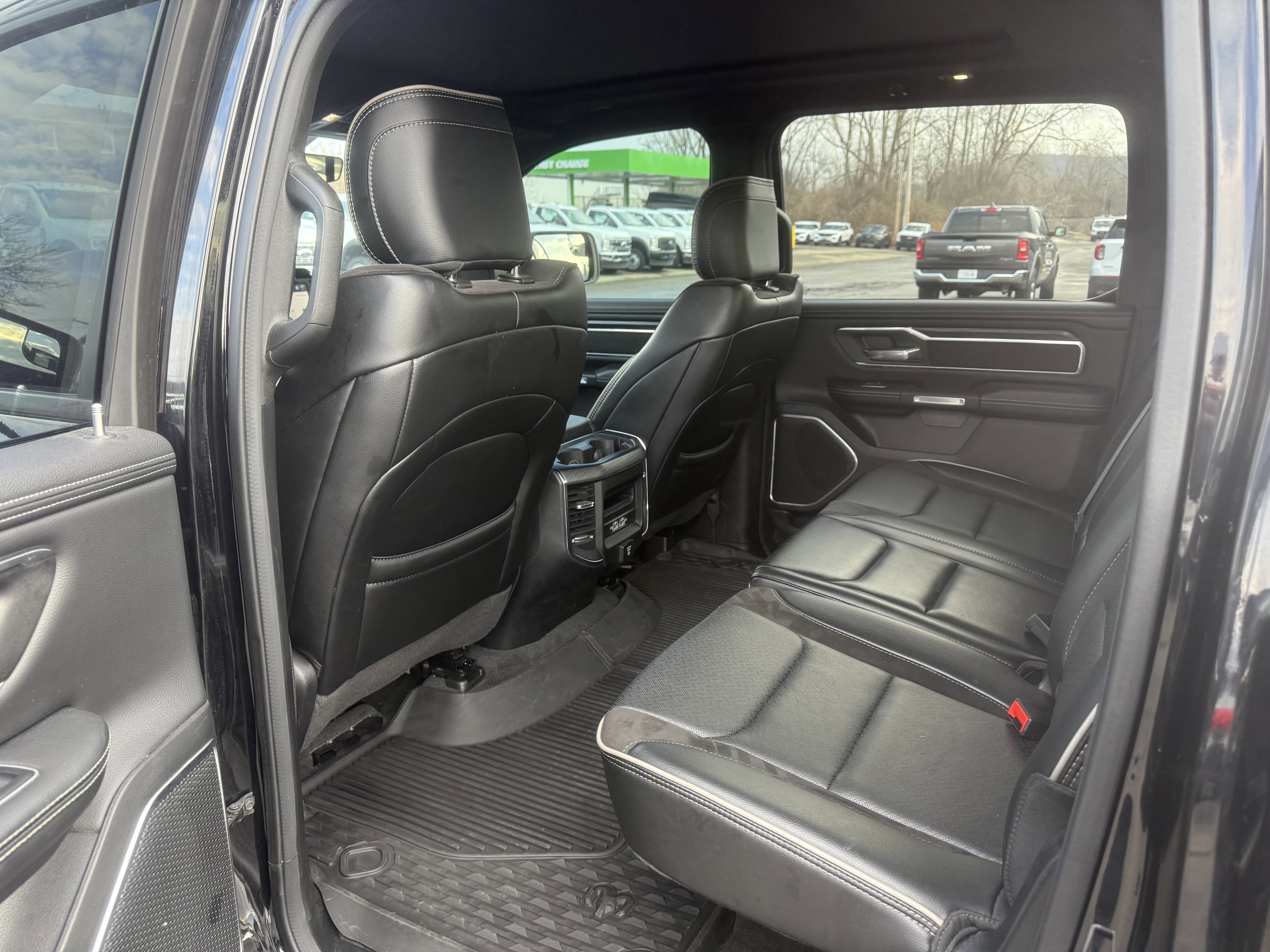 Used 2023 RAM 1500 Laramie image 9