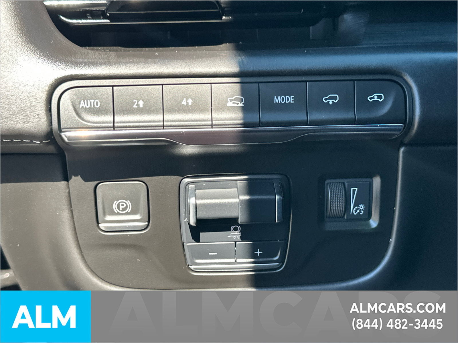 Used 2023 Cadillac Escalade ESV Sport Platinum AWD/4WD image 38