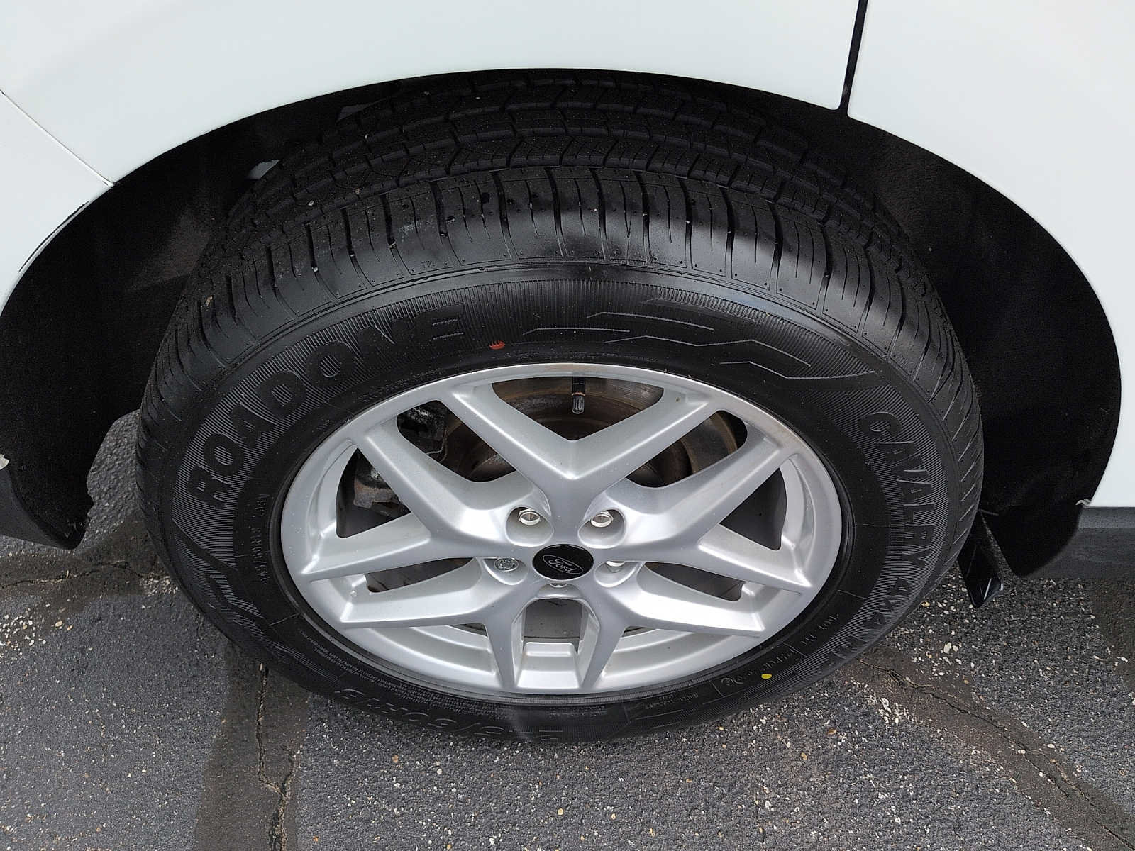 Certified 2024 Ford Edge SEL AWD/4WD image 9