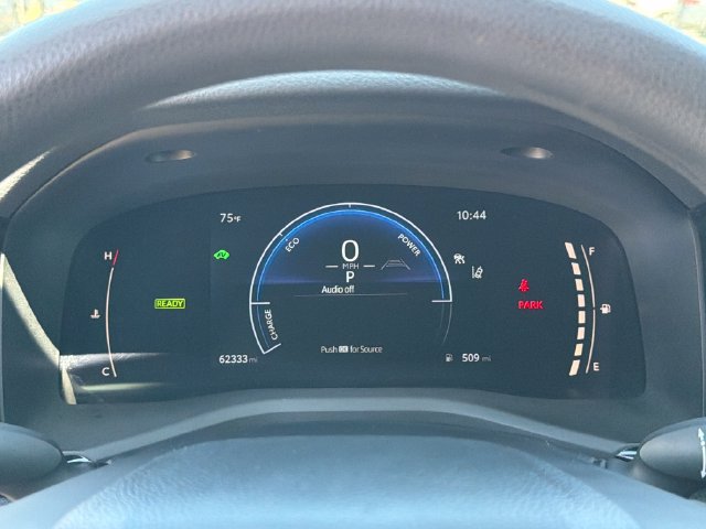 Used 2025 Toyota Camry LE FWD image 11