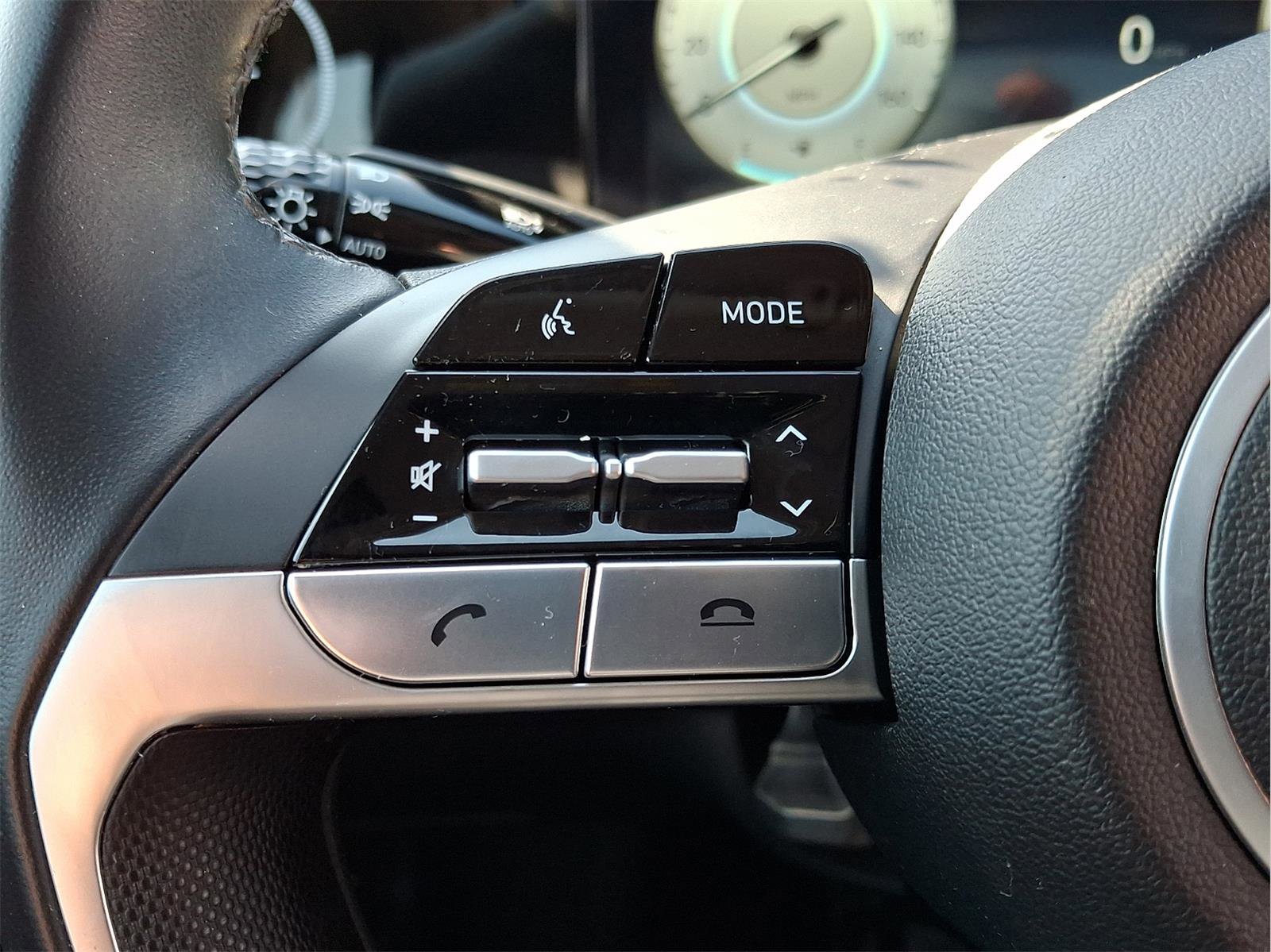 Used 2023 Hyundai Elantra SEL w/ Convenience Package image 21