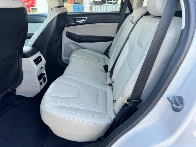 Certified 2022 Ford Edge Titanium w/ Equipment Group 301A AWD/4WD image 13