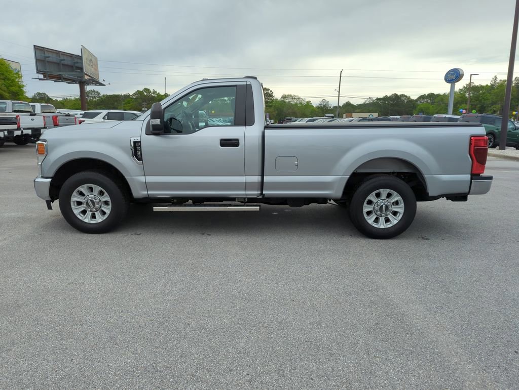 Certified 2022 Ford F350 XLT RWD image 2